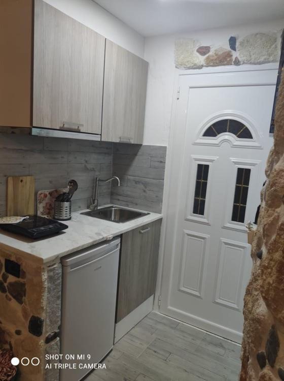 Malvina Rooms Kallithea  Экстерьер фото