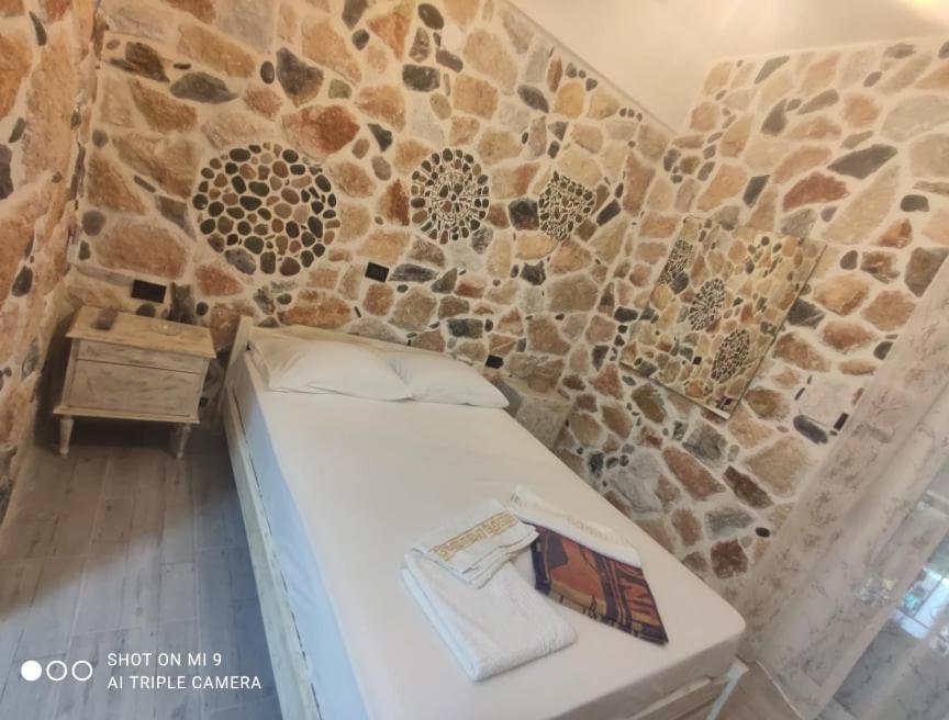 Malvina Rooms Kallithea  Экстерьер фото