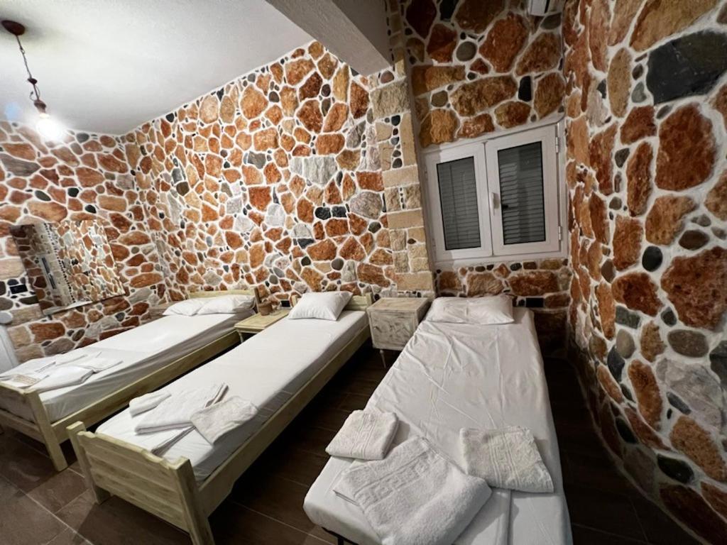 Malvina Rooms Kallithea  Экстерьер фото